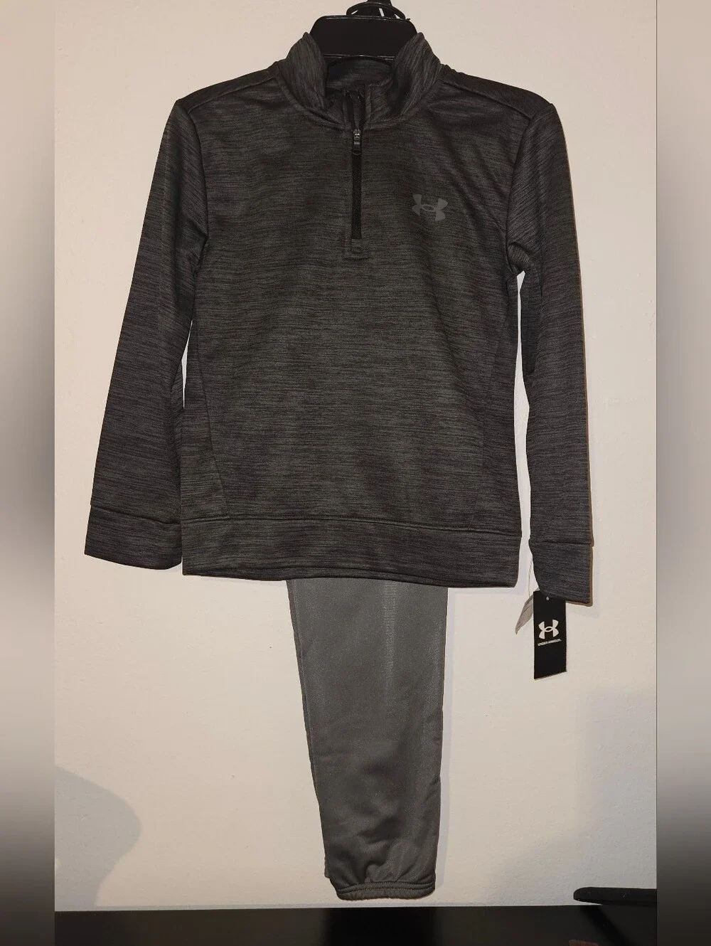 Under Armour Kids Dark Gray Heather Jogger Set